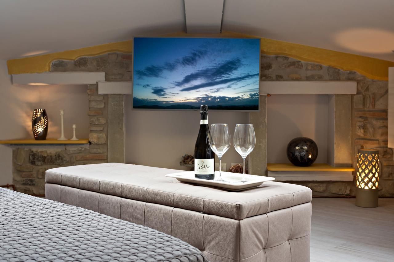 Casa Vacanze - Matelda Panzió Poppi Kültér fotó