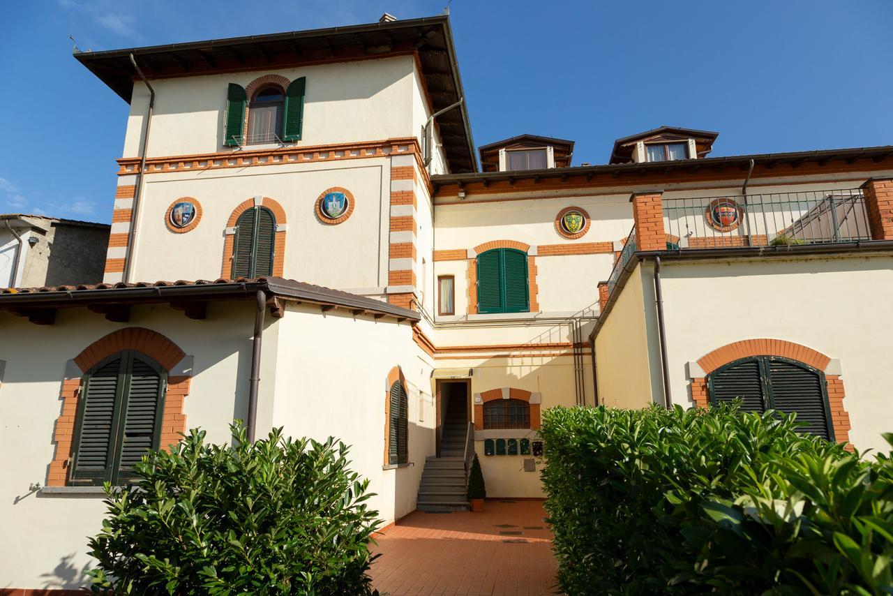 Casa Vacanze - Matelda Panzió Poppi Kültér fotó